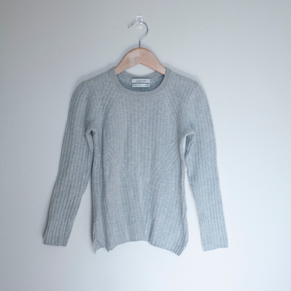 Babaton Aritzia fitted light grey wool sweater
